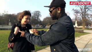 BUMS รถ-#Meggie Marika-เซ็กซี่ก้นผมสีน้ำตาลฮาร์ดคอร์ตัวเป็นจุดสนใจปรับตัวล่นบนรถโรงเรียนใหญ่สีดำไอ้จ้อน