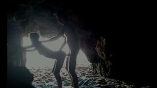 Pāris jāšanās Pludmalē