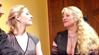 Noor kogenematu Paar saab abi Küps naaber tema esimene Threesome Kurat