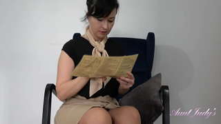 Големи цици milf стюардеса Wanilianna - Под Пола, Колан и Чорапи