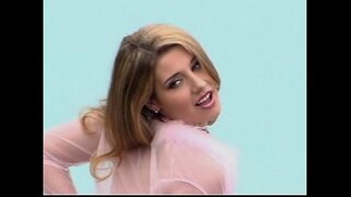 Erica Campbell - Tout Woz