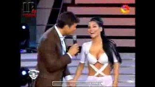 Ÿ�尔维纳斯库德罗在氨纶白