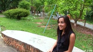 לטינית קיבלה חם טיפולי פנים לאחר קבלת הכוס שלה ואת התחת זיין קשה