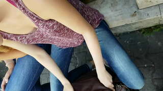 Pussy mga batang babae sa kalye sa publiko