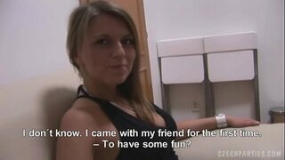 MODEL CANTIK FUCKS UNTUK WANG!