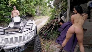 BANGBROS - अचम्मको संग्रह Cougar अश्लील अभिनीत Smokin' हट सुन्दरी Kendra Lust (1 3)